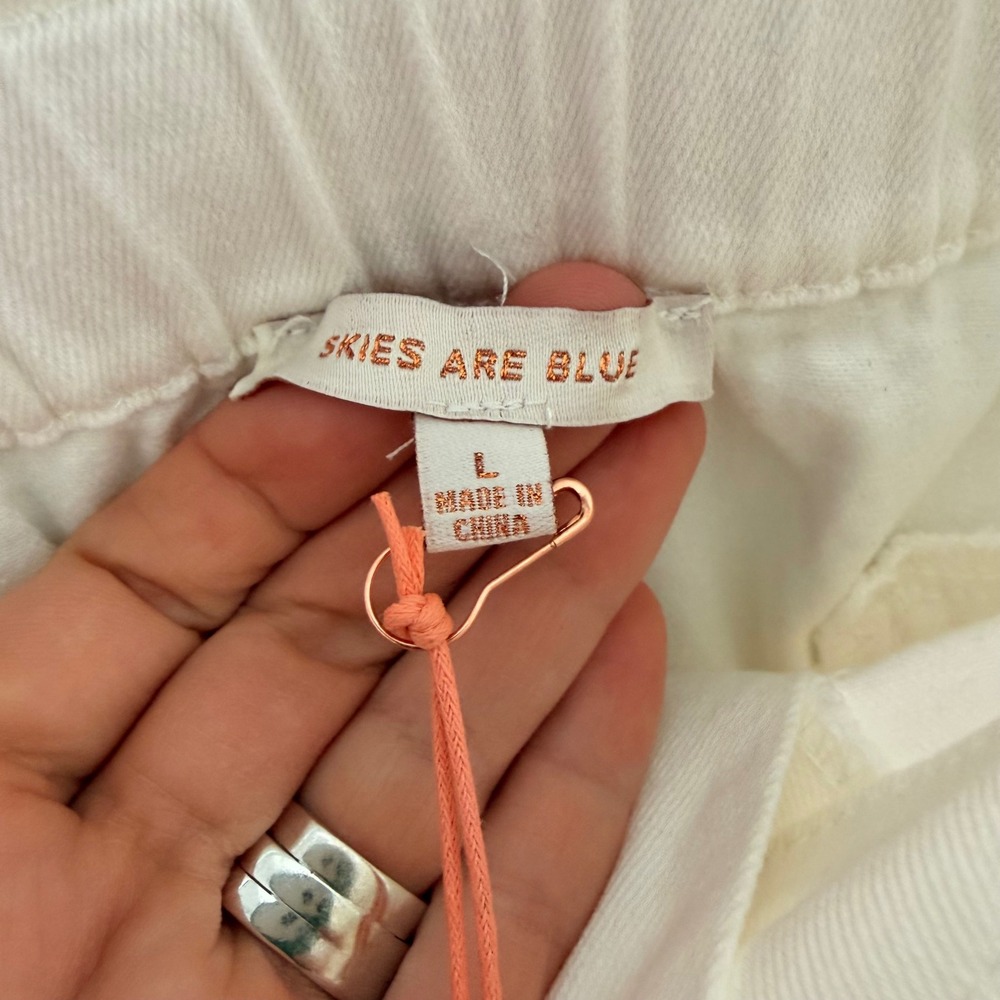 Clean Girl Elevated‎ Basics White Chino Shorts (M) 3 Inch Staple Summer Piece - Picture 7 of 14